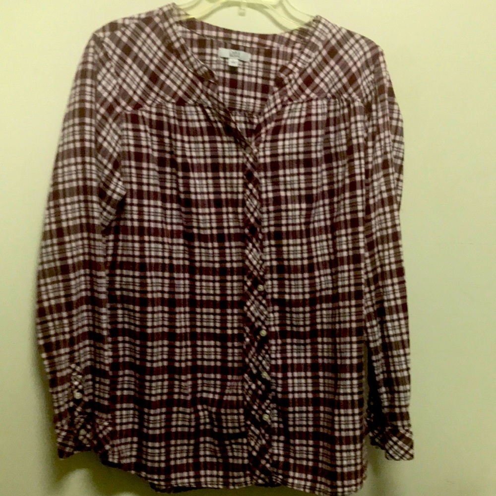 CROFT & BARROW shirt; purple and white plaid